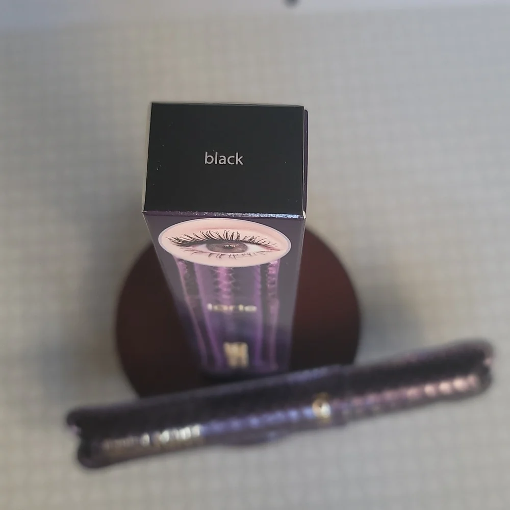 Tarte Lights, Camera, Lashes • 4-in-1 Mascara • Black
